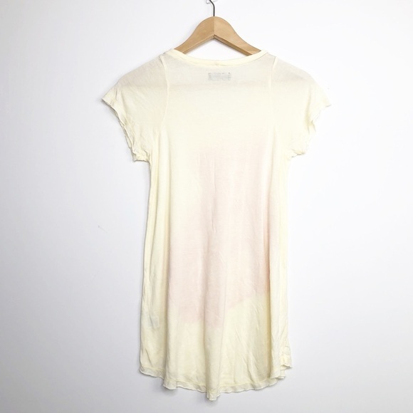 𝅺Lauren Moshi cream graphic T-shirt with pink graphic bear on front - Picture 9 of 10